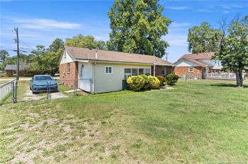 5126 Chesapeake Rd, Fayetteville, NC 28311