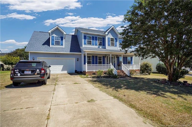 5126 Miranda Dr, Hope Mills, NC 28348