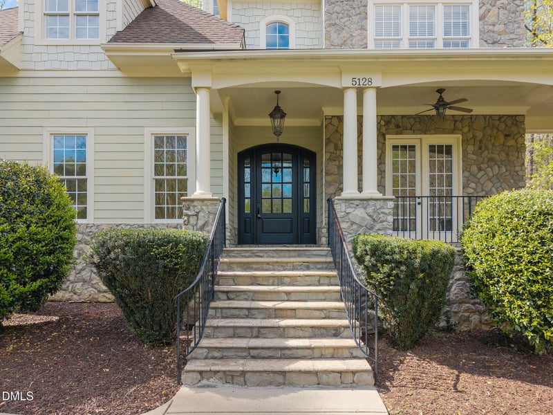5128 Terra Cotta Dr, Raleigh, NC 27613
