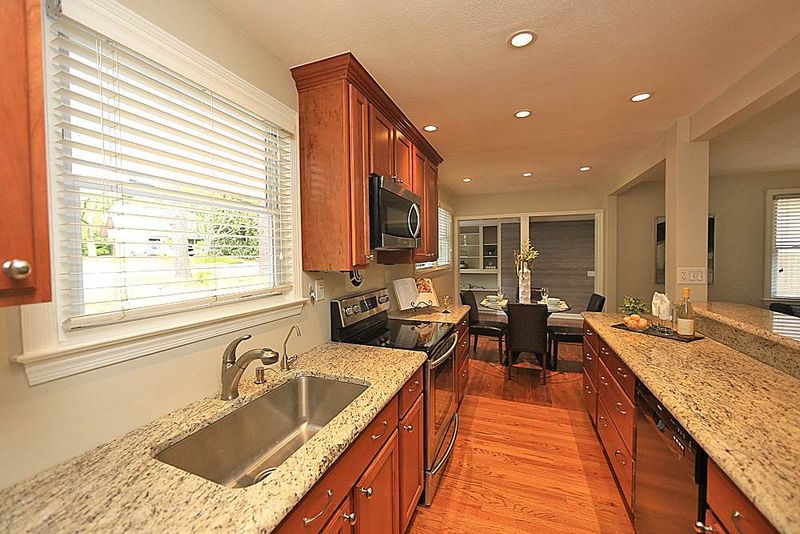 5129 Melbourne Rd, Raleigh, NC 27606