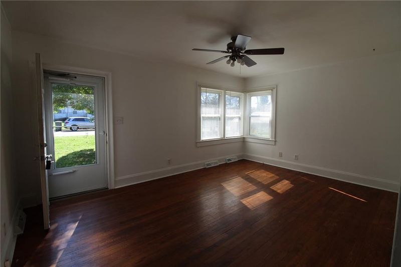 513 Arden St, Burlington, NC 27215