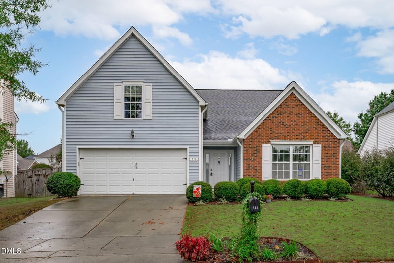 513 Aspen Grove Dr, Fuquay Varina, NC 27526