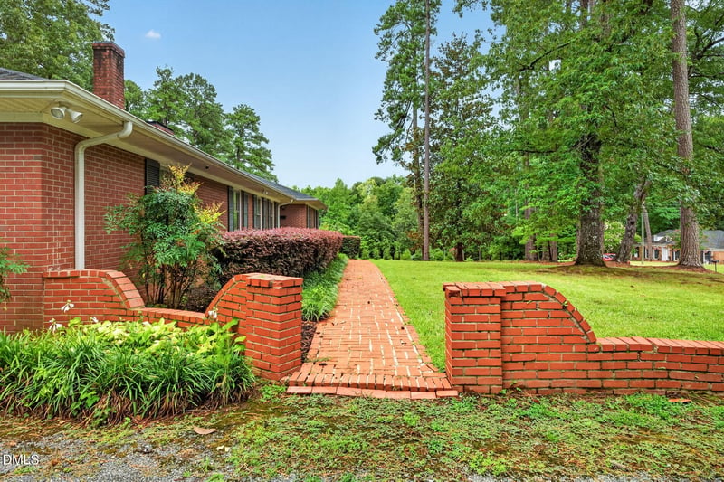 513 Brinn Dr, Sanford, NC 27330