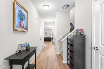 513 Commons Dr, Holly Springs, NC 27540