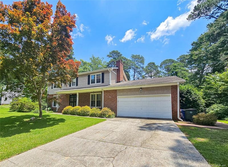 513 Edinburgh Dr, Fayetteville, NC 28303