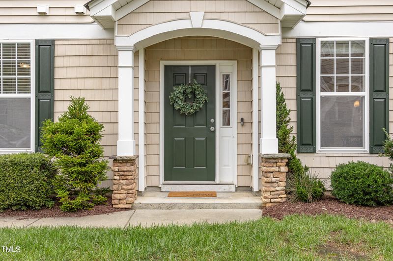 513 Hilltop View St, Cary, NC 27513