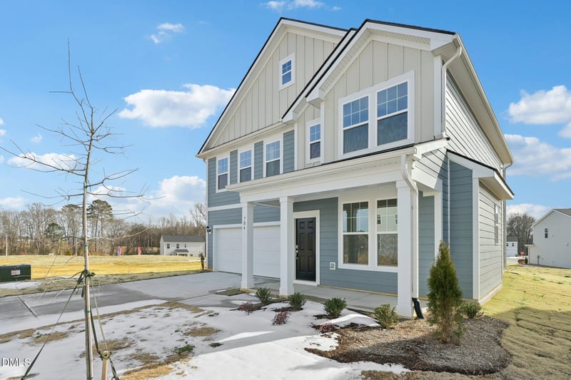 513 Hipwood Dr, Zebulon, NC 27597
