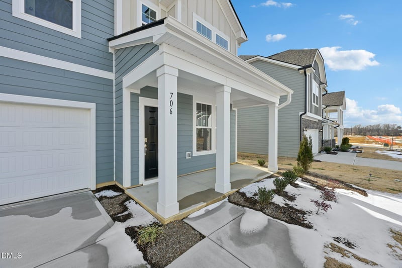 513 Hipwood Dr, Zebulon, NC 27597