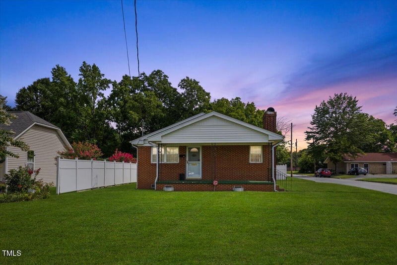 513 Holt St, Smithfield, NC 27577