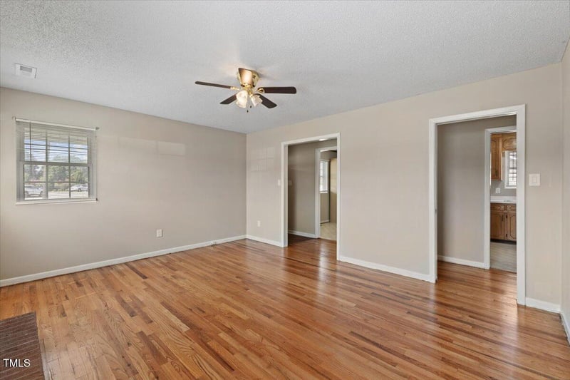 513 Holt St, Smithfield, NC 27577