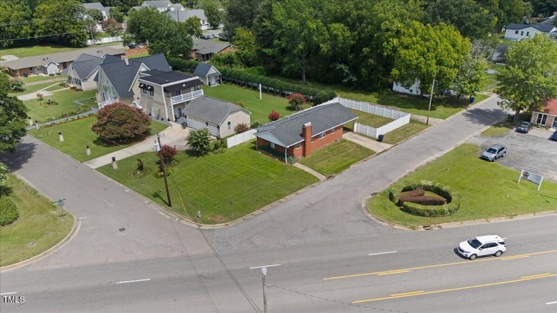513 Holt St, Smithfield, NC 27577