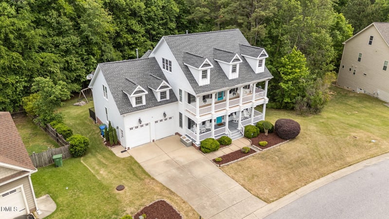 513 Lake Gaston Dr, Fuquay Varina, NC 27526
