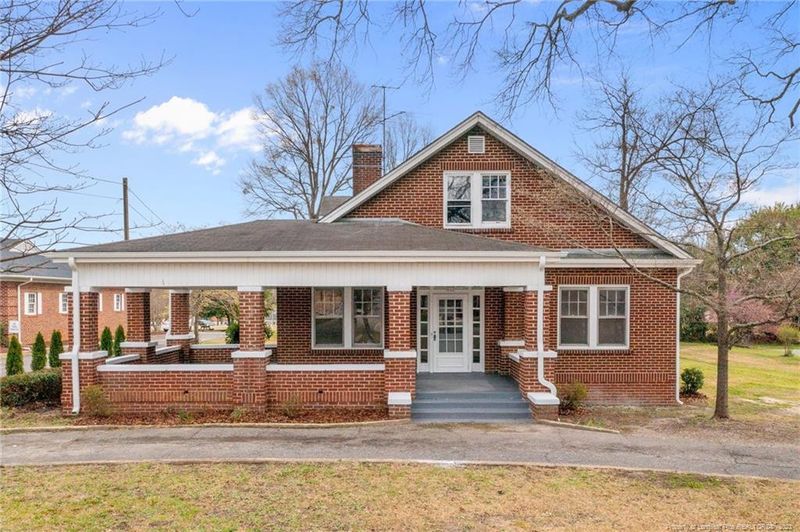 513 W Main St, Sanford, NC 27332