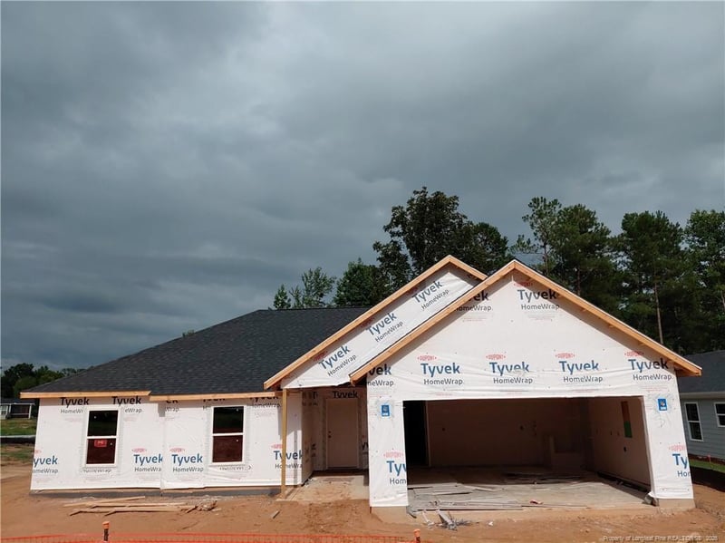 513 Matthew Meadow Ln, Lillington, NC 27546