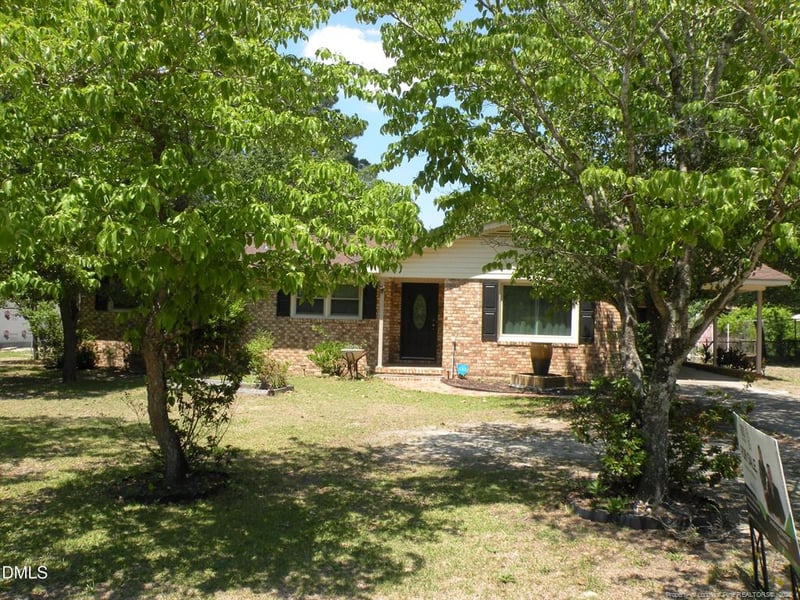 513 Maxine St, Fayetteville, NC 28303
