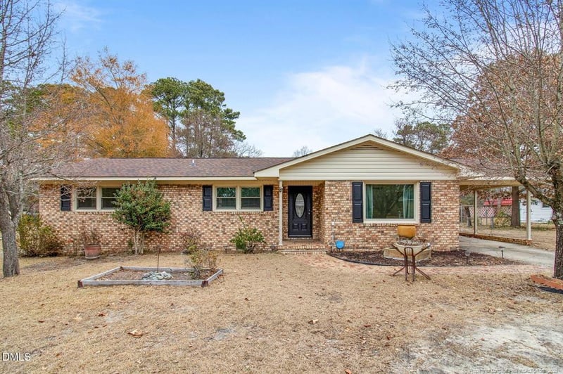 513 Maxine St, Fayetteville, NC 28303