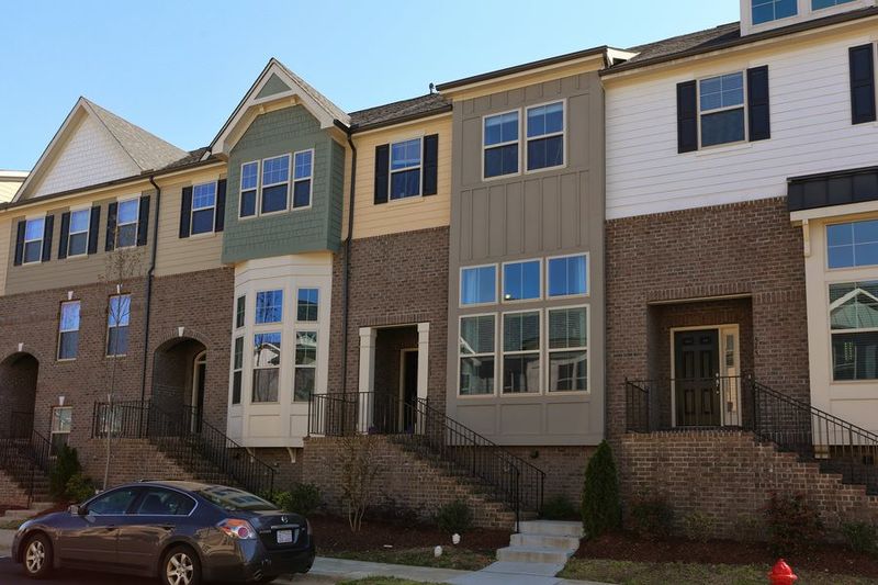 513 Old Mill Village Dr, Apex, NC 27502