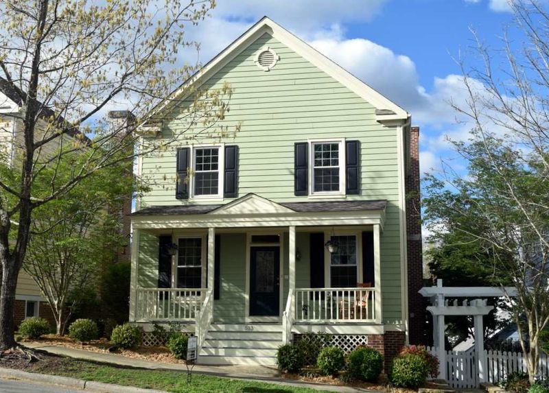 513 Parkside Cir, Chapel Hill, NC 27516