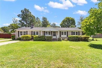 513 Platinum St, Fayetteville, NC 28311