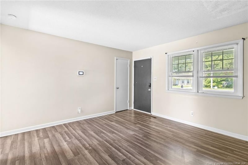 513 Platinum St, Fayetteville, NC 28311