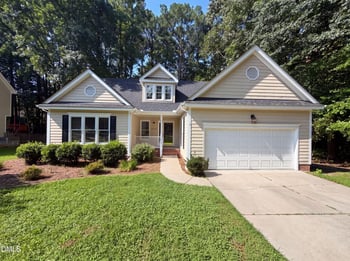 513 Saint Croix Dr, Holly Springs, NC 27540