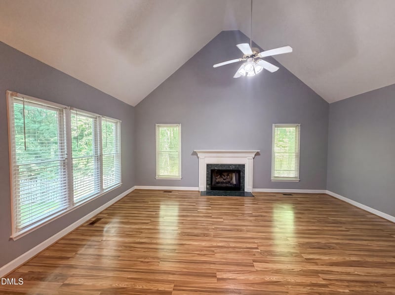 513 Saint Croix Dr, Holly Springs, NC 27540