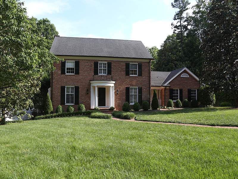 513 Spring Valley Dr, Raleigh, NC 27609