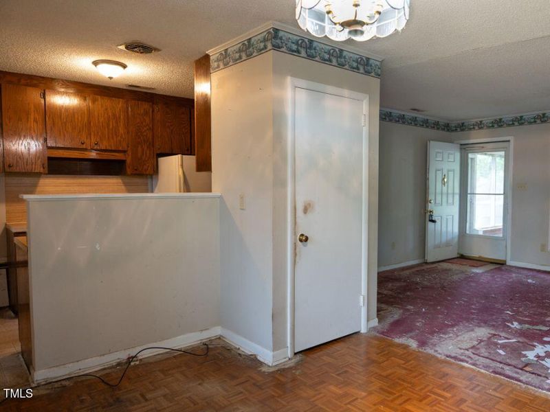 513 Stokes Rd, Graham, NC 27253