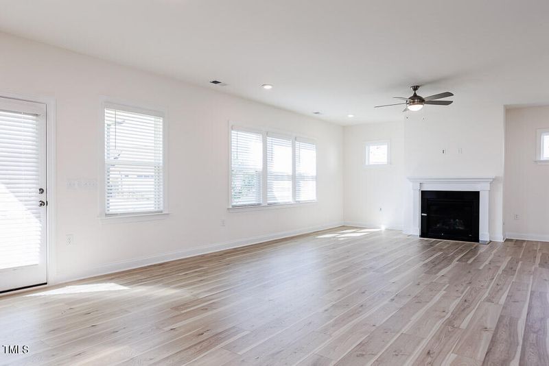 513 Sun Meadow Dr, Wake Forest, NC 27587