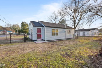 513 Wondertown Dr, Erwin, NC 28339