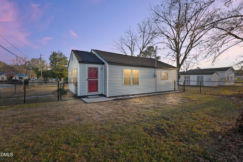 513 Wondertown Dr, Erwin, NC 28339