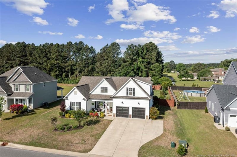 5132 Thruway Rd, Hope Mills, NC 28348
