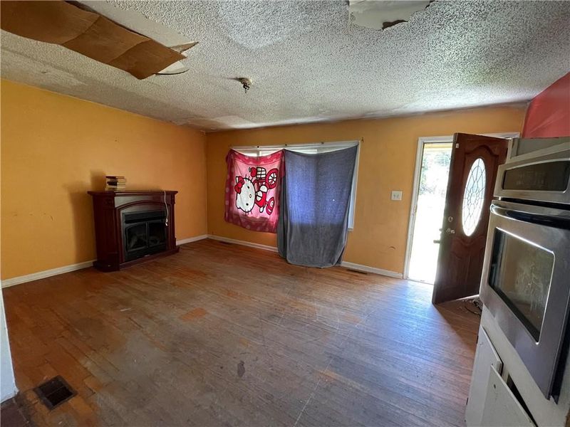 5133 George Miles Rd, Burlington, NC 27217