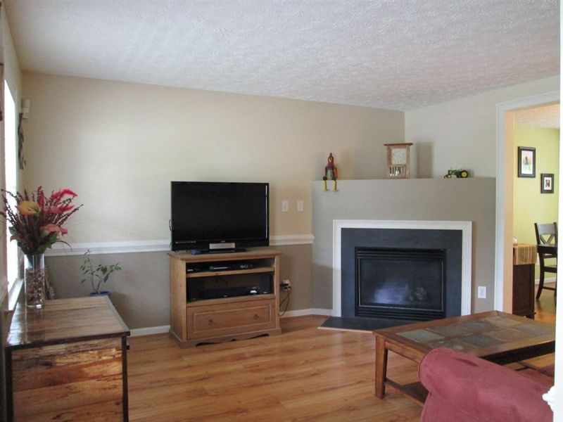 5138 Grandale Dr, Durham, NC 27713