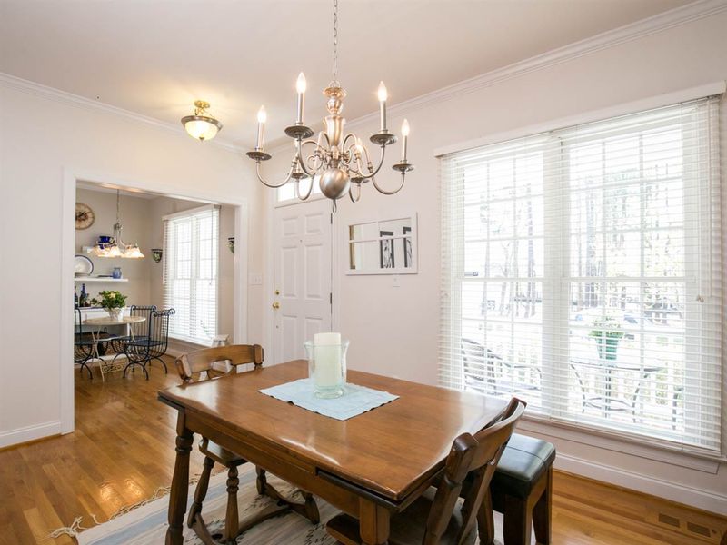 514 Franklin Manor Ln, Cary, NC 27519