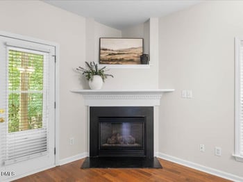 514 Glenolden Ct, Cary, NC 27513