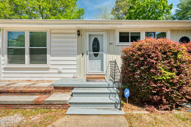 514 Kenway St, Garner, NC 27529