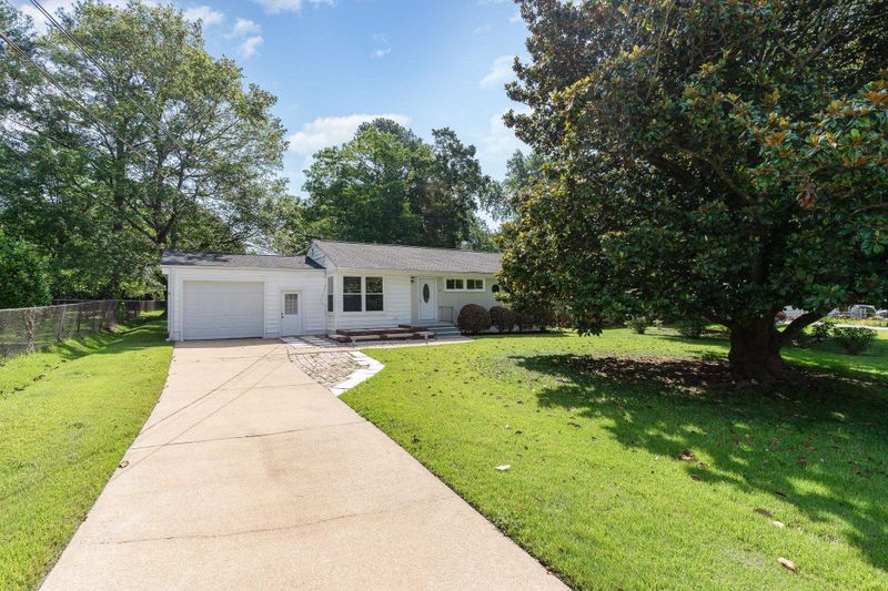 514 Kenway St, Garner, NC 27592