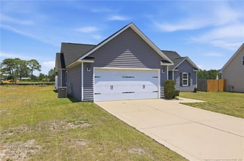 514 Old Warden Way, Hope Mills, NC 28348