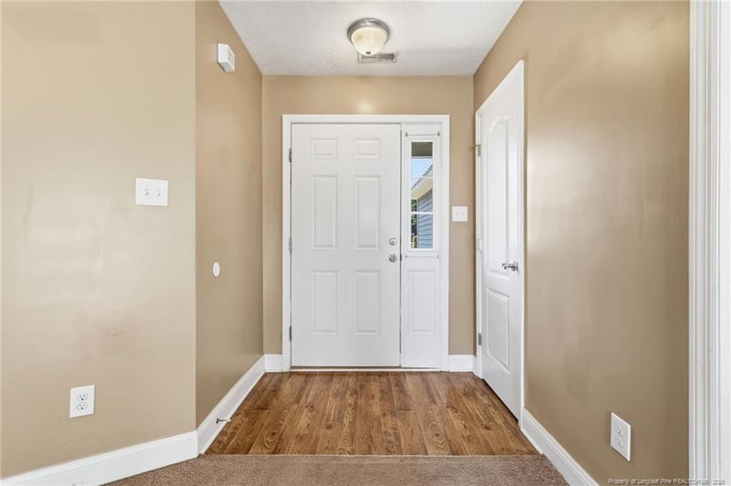 514 Old Warden Way, Hope Mills, NC 28348