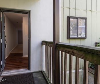514 Pine Ridge Pl, Raleigh, NC 27609