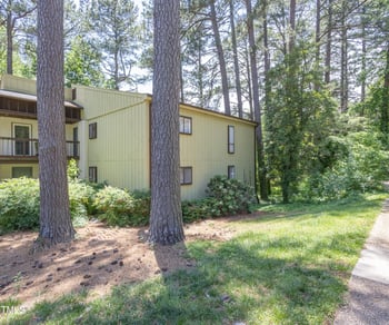 514 Pine Ridge Pl, Raleigh, NC 27609