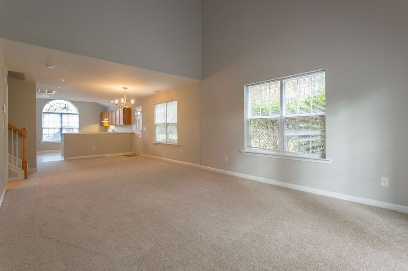 514 Ringleaf Ct, Cary, NC 27513