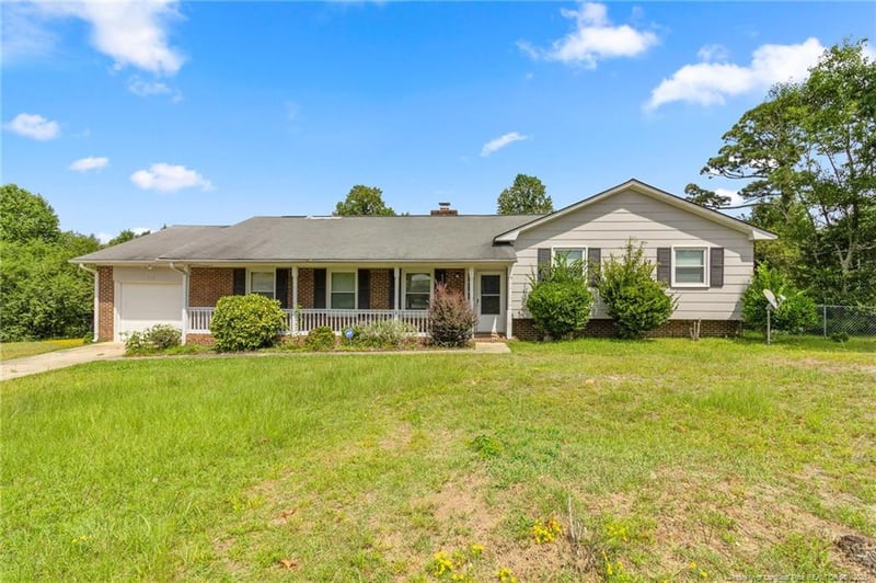 514 Roundtree Dr, Fayetteville, NC 28303