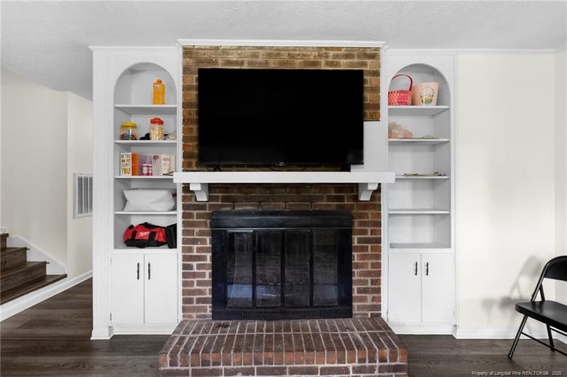 514 Roundtree Dr, Fayetteville, NC 28303