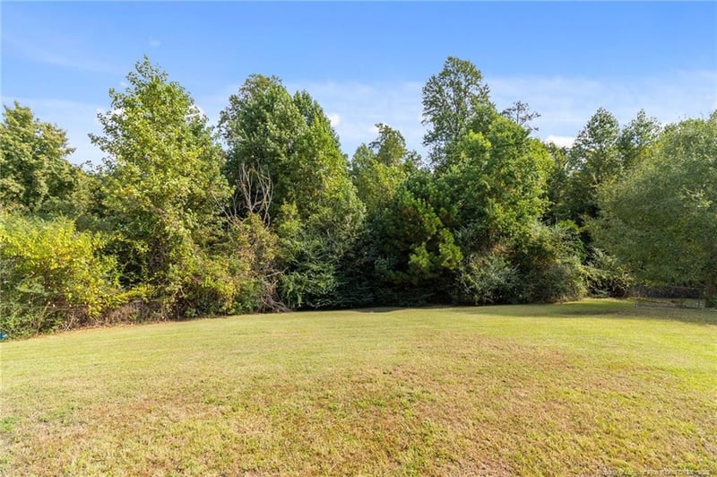 514 Roundtree Dr, Fayetteville, NC 28303