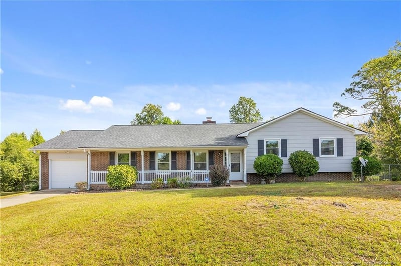 514 Roundtree Dr, Fayetteville, NC 28303