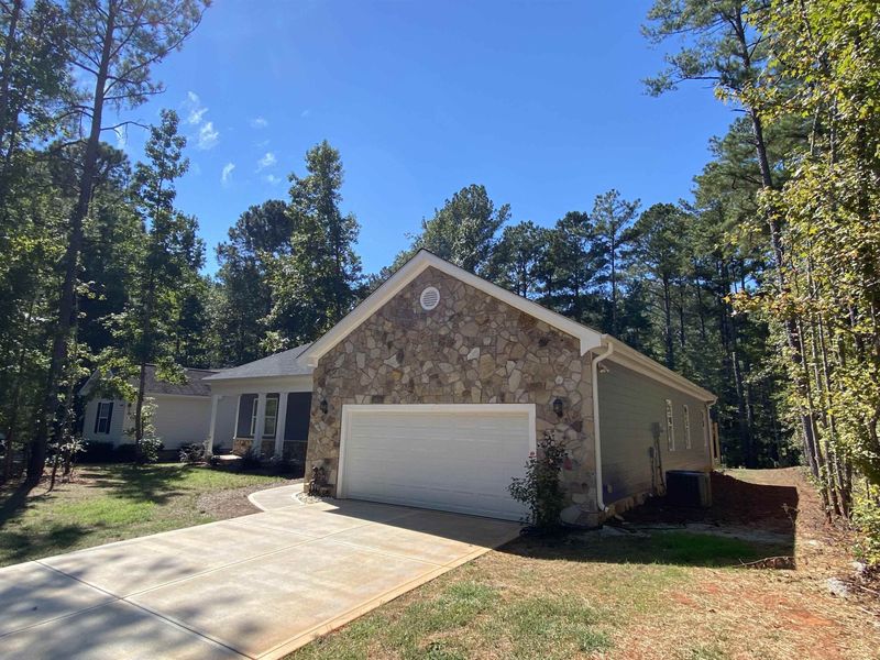 514 Shawnee Dr, Louisburg, NC 27549