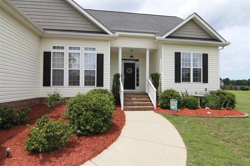 514 Spruce Meadows Ln, Willow Springs, NC 27592