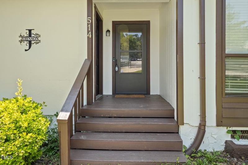 514 Toxaway Ct, Fayetteville, NC 28314